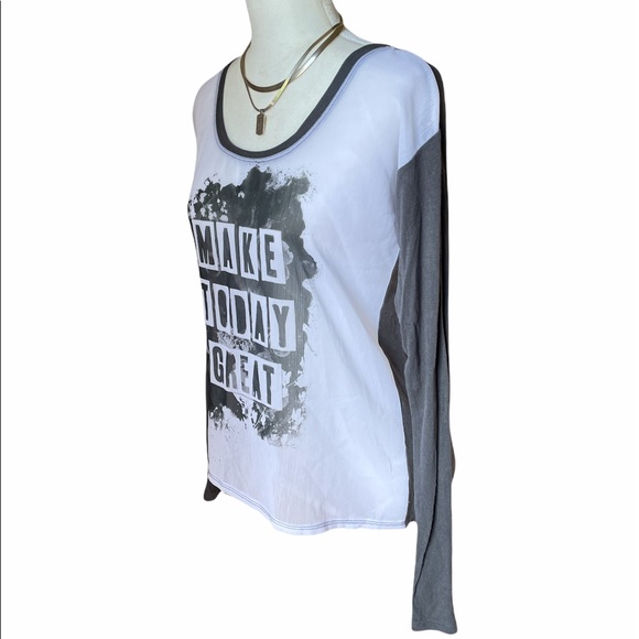 Lorimer NYC “Make Today Great” Gray/Wh long sleeve Top Size:Small petite - Picture 10 of 10